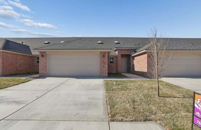 7618 Woodford Avenue photos photos