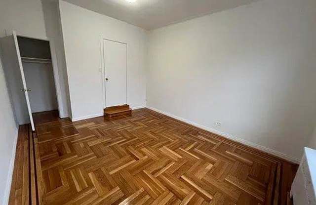 1125 Sheridan Avenue Gallery 2