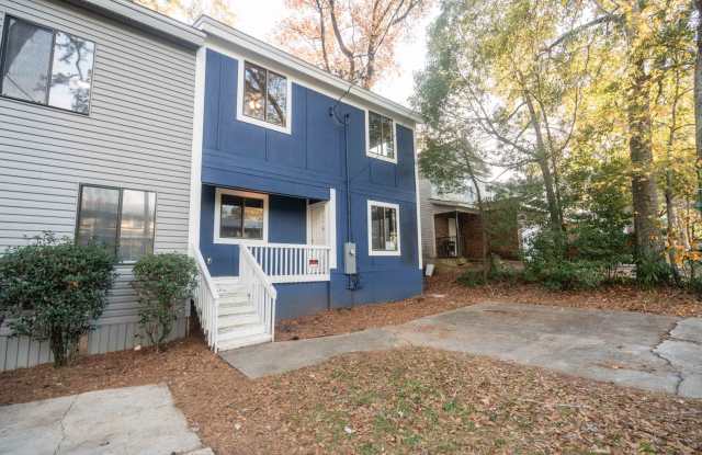 3 Bedroom/1 Bathroom Townhouse with loft photos photos