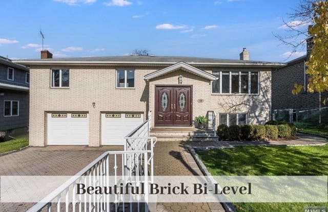 135  Middlesex Avenue - 135 Middlesex Avenue, Englewood Cliffs, NJ 07632