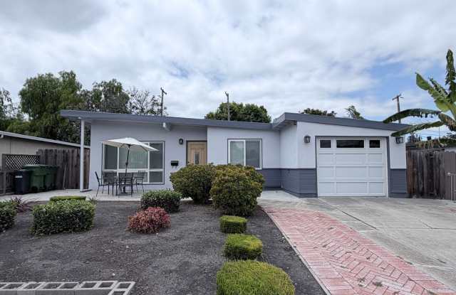 Bright, Updated Bungalow with 250 SF Bonus Sunroom photos photos Bright, Updated Bungalow with 250 SF Bonus Sunroom photos photos