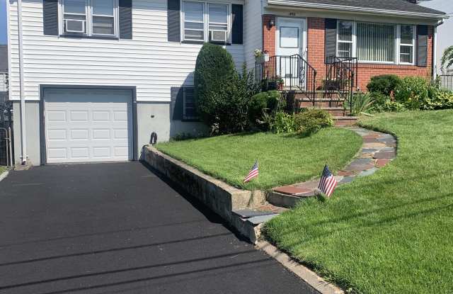 1476 Orchard Terrace Gallery 3