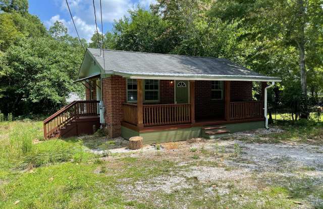 2 Bedroom House in Opelika - 207 Smith Court, Opelika, AL 36801