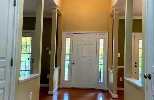 403 DEER MEADOW LANE Gallery 2