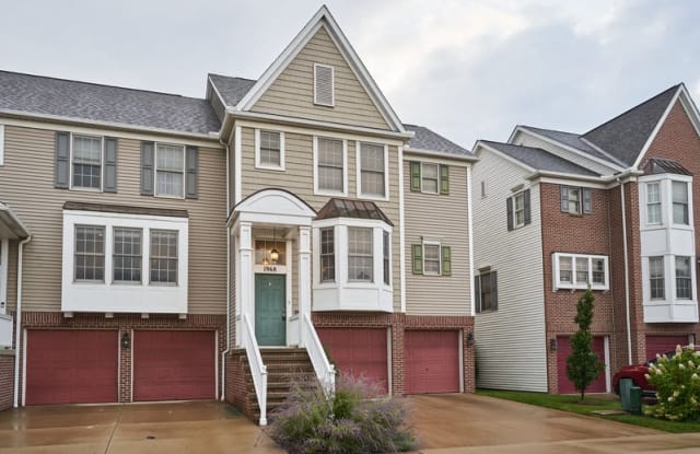 1968 E 82nd St - 1968 East 82nd Street, Cleveland, OH 44103
