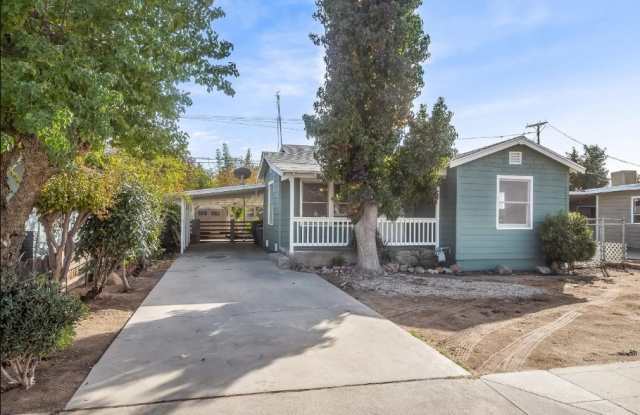 2140 East Floradora Avenue photos photos