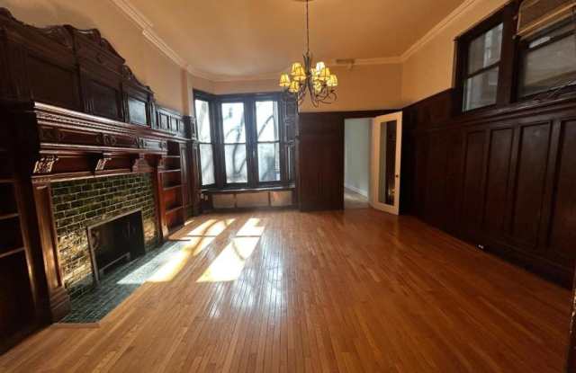 110 East 61st Street - 110 East 61st Street, New York City, NY 10065