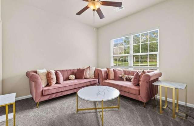 684 Armitage Way Gallery 4