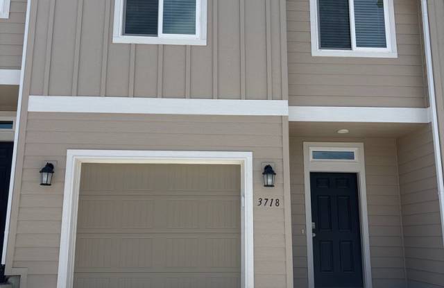 3bd 2.5ba Townhome - Ready for Move-In photos photos