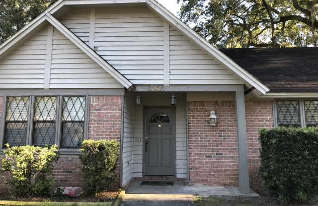 3068 CORNELIA DR - 3068 Cornelia Drive, Jacksonville, FL 32257