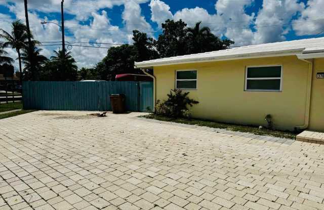 3701 NW 4TH Avenue Gallery 1