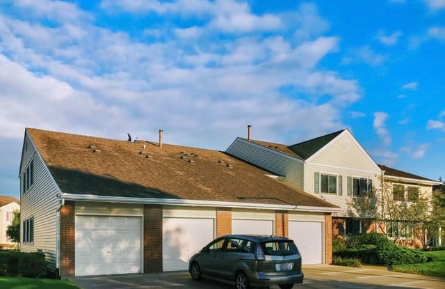 112 Windwood Court - 112 Windwood Court, Buffalo Grove, IL 60089