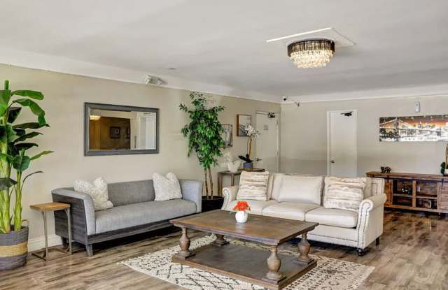 12325 Chandler Blvd photos photos