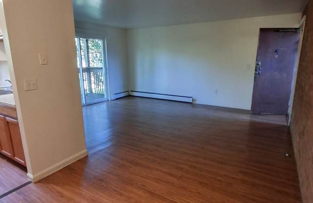 4047 Reading Rd Gallery 2