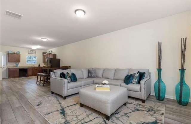 2160 Braxton Place Gallery 2