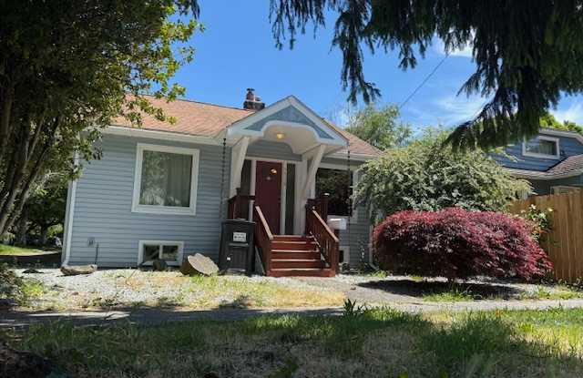 5518 8th Avenue Northeast Gallery 1