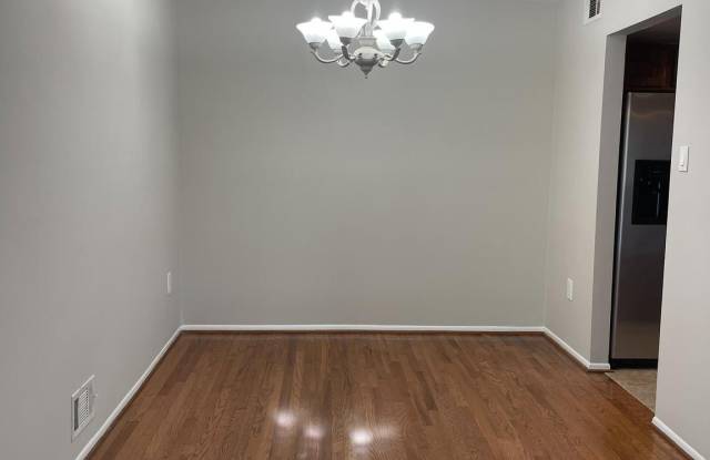 21 MONARCH DRIVE photos photos