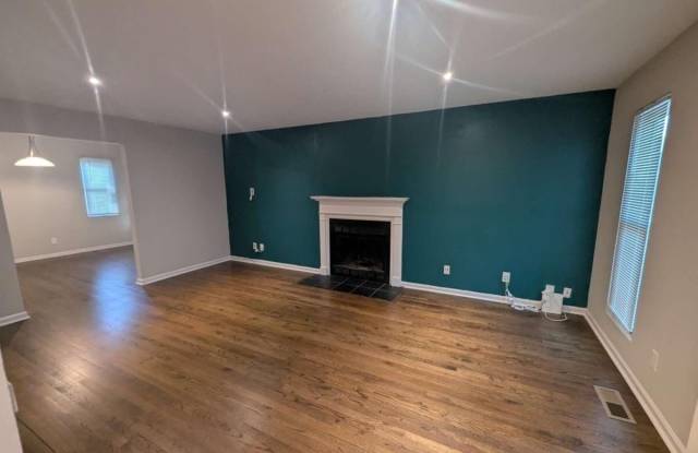 1611 Creek Pond Cove Gallery 3