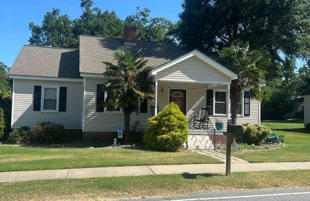 Simpsonville, 3bd/1ba, 1392+sf photos photos