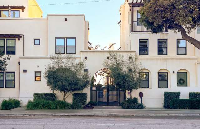 1568 E Thompson | Spanish Townhome Midtown Ventura | 4BD/3BA Unfurnished photos photos