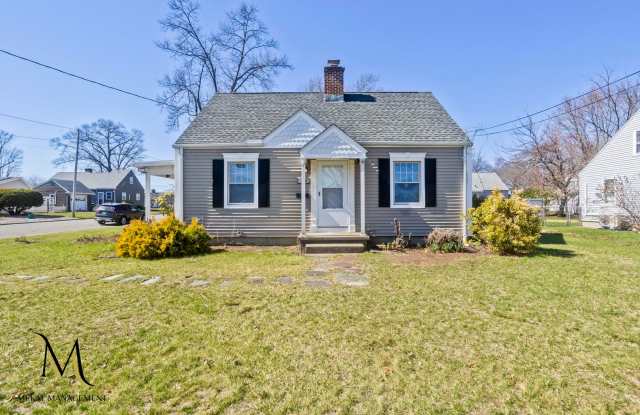 3 Bedroom Single Family Home in East Forest Park Springfield, MA! photos photos