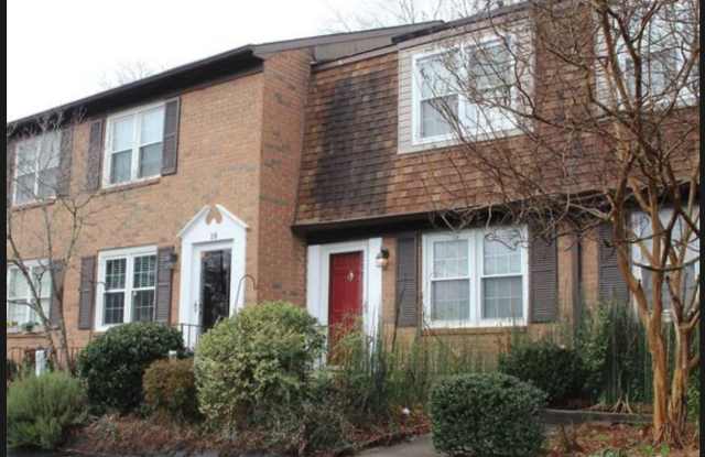 Charming 2BR Condo in Gastonia photos photos