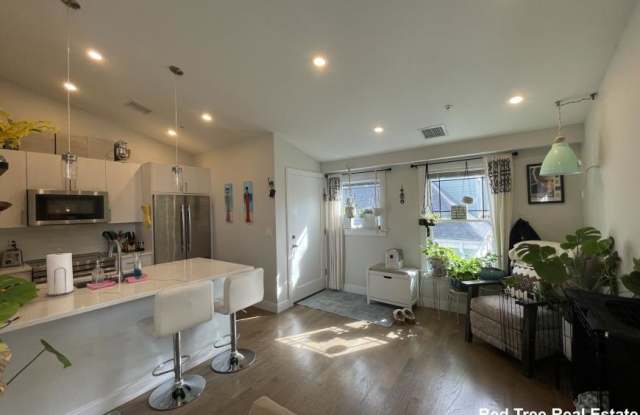 9 Mansfield St. - 9 Mansfield Street, Boston, MA 02134