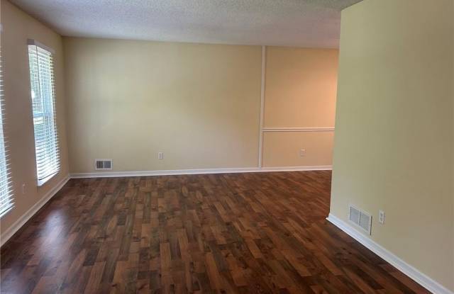 9775 Loblolly Lane Gallery 3