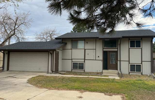 4 bedroom, 2 bath home with 2 car garage, with mountain views photos photos 4 bedroom, 2 bath home with 2 car garage, with mountain views photos photos