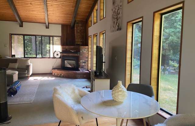 ** FIRST MONTH FREE**Lovely Home on 5 Acres Near the Water in Roche Harbor - 102 Byron Road, San Juan County, WA 98250 ** FIRST MONTH FREE**Lovely Home on 5 Acres Near the Water in Roche Harbor - 102 Byron Road, San Juan County, WA 98250