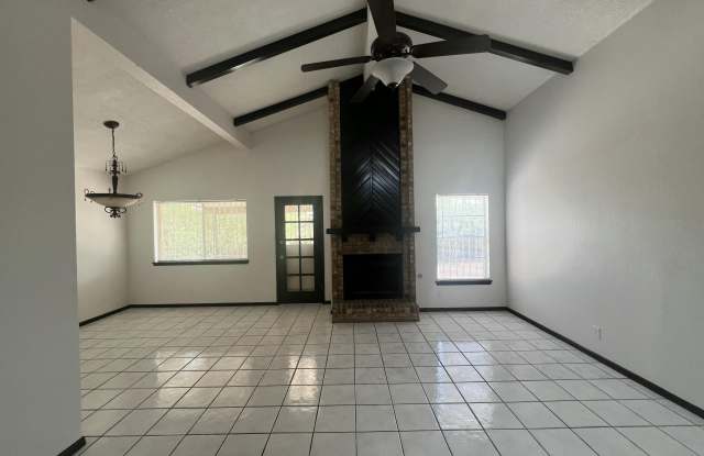 7772 IROQUOIS Drive Gallery 2