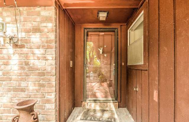 8806 Heathton Drive Gallery 4