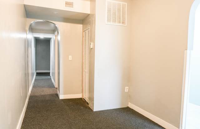 2021 W Baltimore St Apt 3 Gallery 3