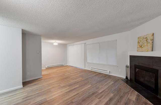Beautifully Remodeled 2 Bedroom One Bath Condo Burien near Seattle photos photos