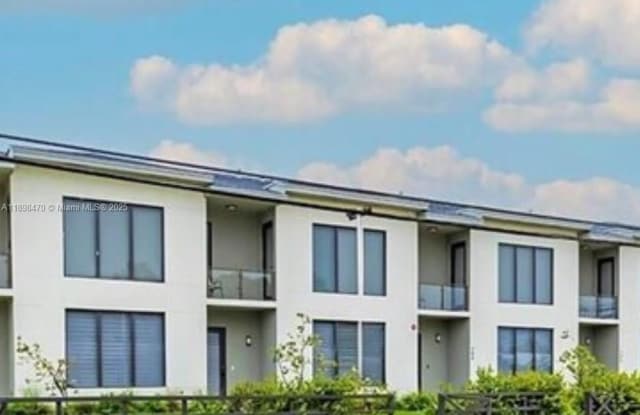 488 NW 40th Ct - 488 Northwest 40th Court, Oakland Park, FL 33309