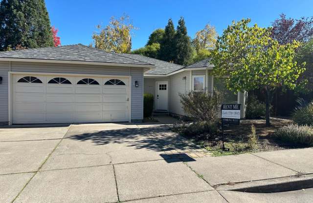 Rent this Charming 3 Bedroom, 2 Bath Home in Ashland  get 1/2 off the first full month's rent!! - 1371 Evan Lane, Ashland, OR 97520