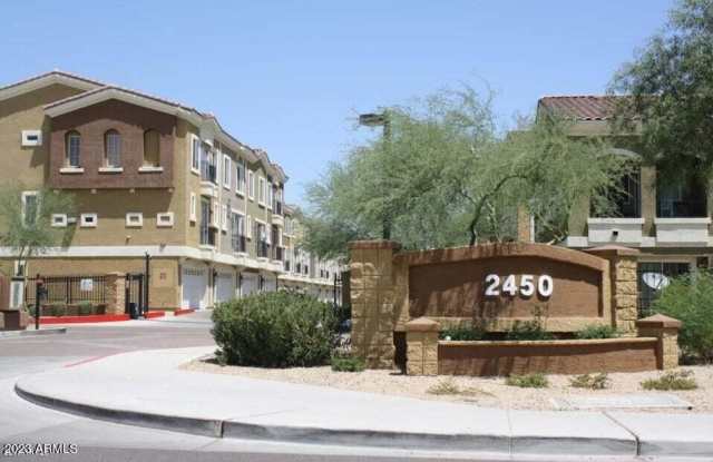 2450 W GLENROSA Avenue photos photos