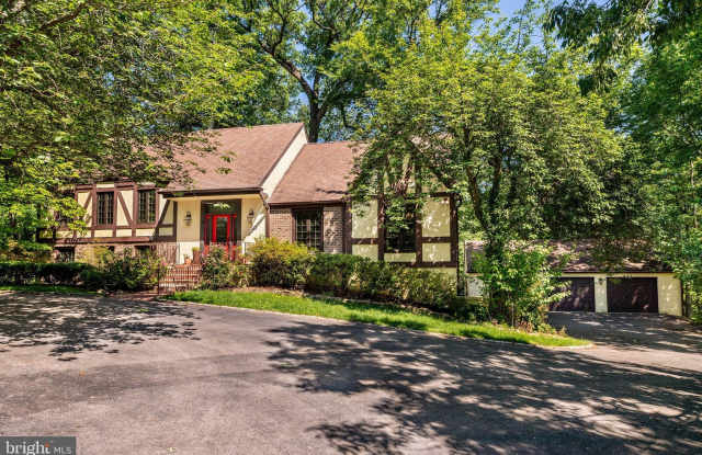 644 ROBINSON Lane photos photos