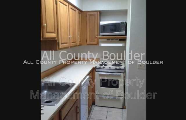 1825 Marine Street photos photos