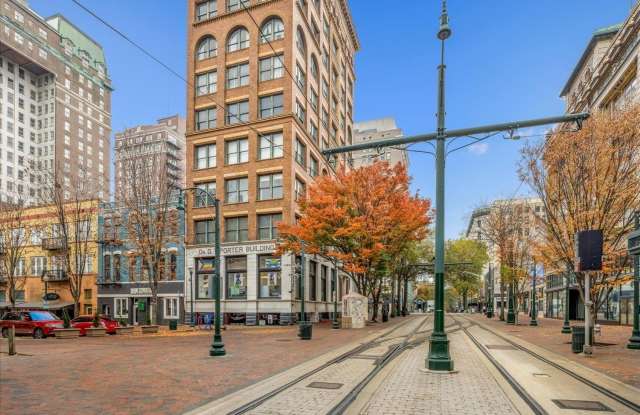 10 N MAIN photos photos