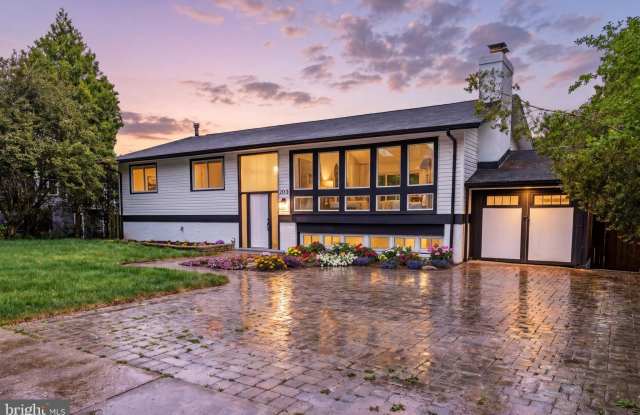 203 AUDREYS Court SE Gallery 1