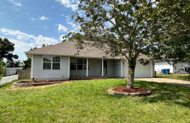 904 S. Whippoorwill - 904 South Whippoorwill Drive, Strafford, MO 65757