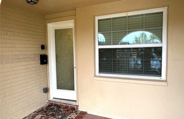 4211 STRATFORD Drive Gallery 3
