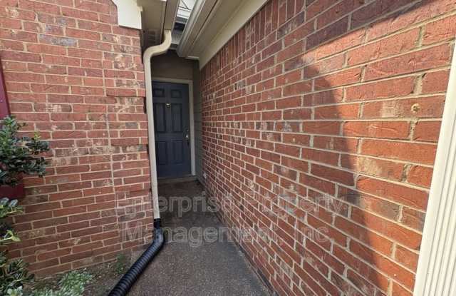 10127 Cross Valley Drive Gallery 2