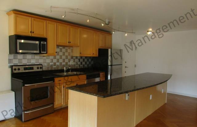 3100 E Cherry Creek South Dr  #1404 Gallery 2