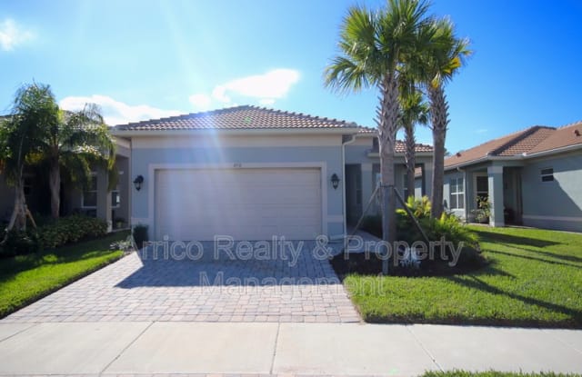 4931 Sevilla Shores Dr - 4931 Sevilla Shores Drive, Sun City Center, FL 33598