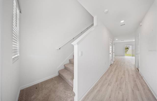 4348 BUTTERSCOTCH Circle Gallery 2