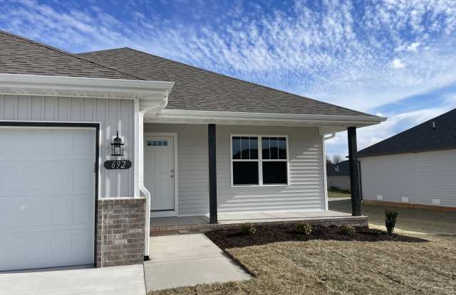 692 N Jozlynn Ave photos photos