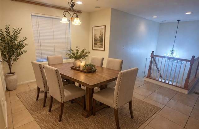 6485 Abbotsford House Court Gallery 3