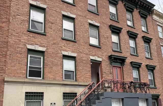 58 S Swan Street unit: 1 photos photos